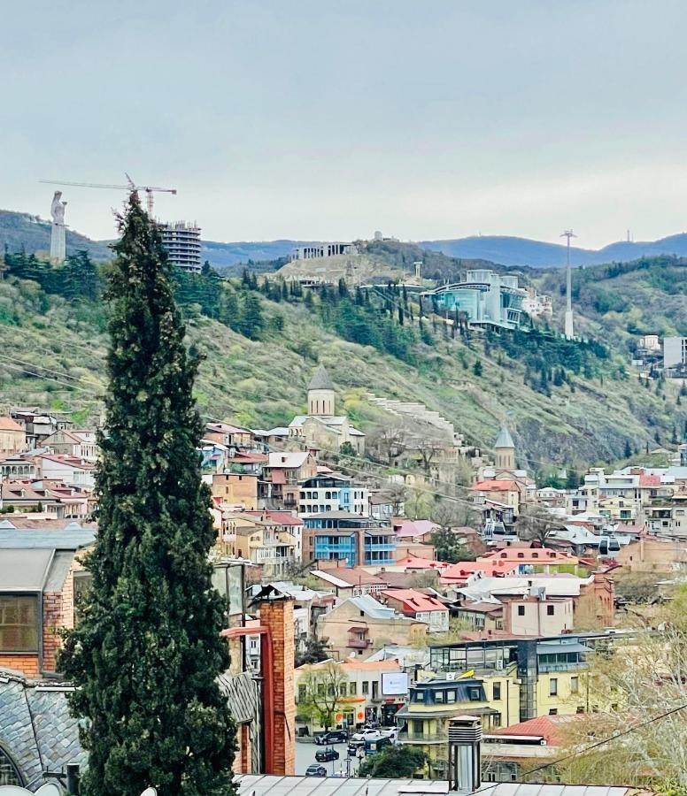 Quality Inn Tbilisi ภายนอก รูปภาพ
