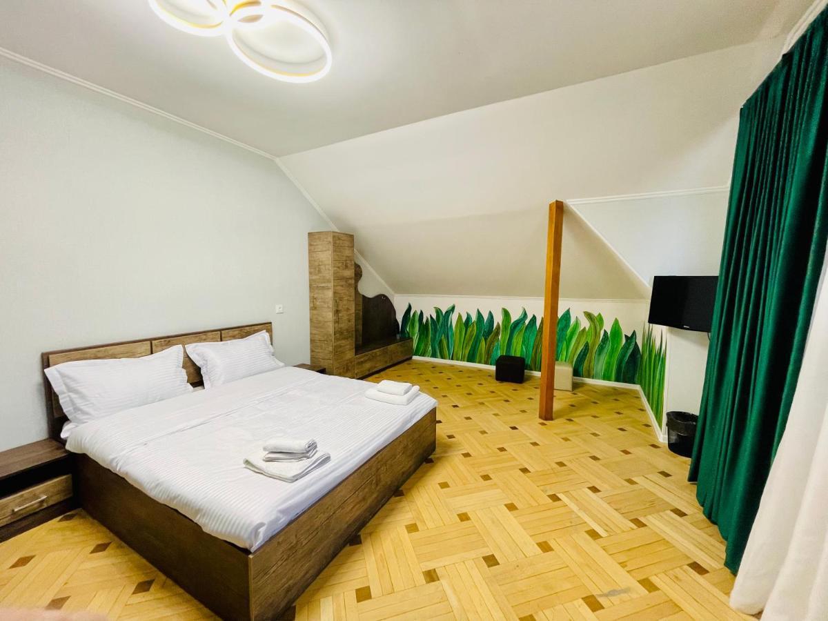 Quality Inn Tbilisi ภายนอก รูปภาพ
