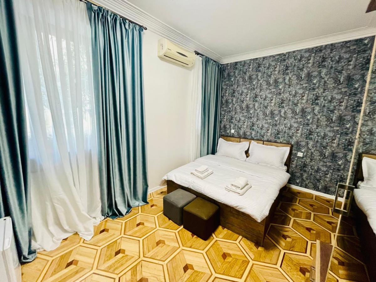 Quality Inn Tbilisi ภายนอก รูปภาพ