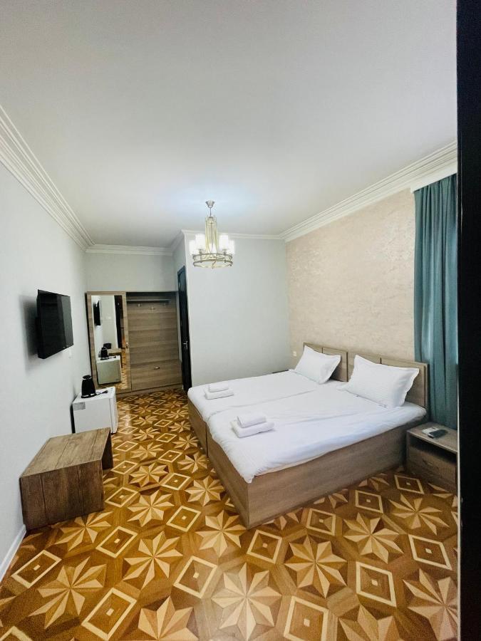Quality Inn Tbilisi ภายนอก รูปภาพ