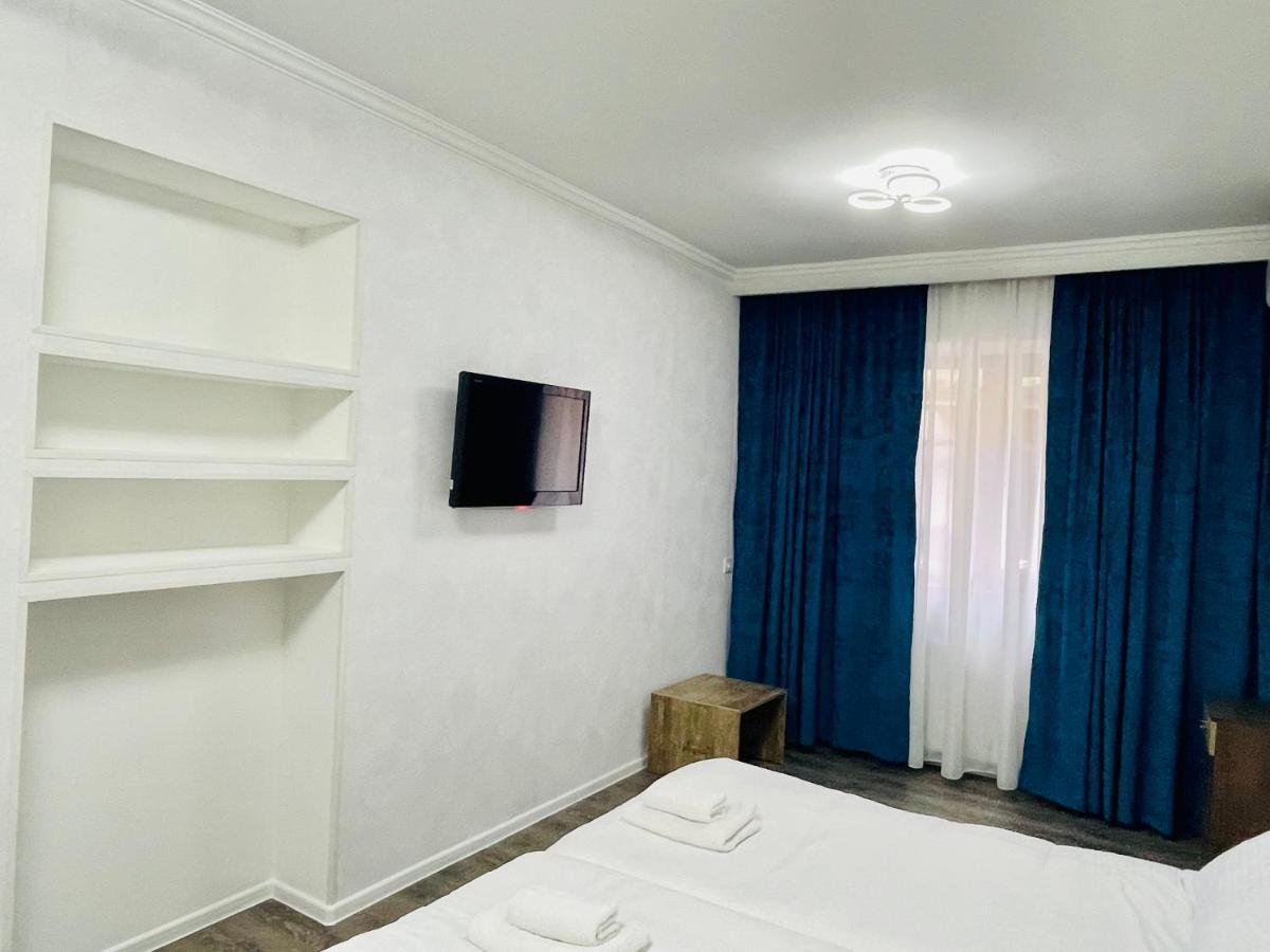 Quality Inn Tbilisi ภายนอก รูปภาพ
